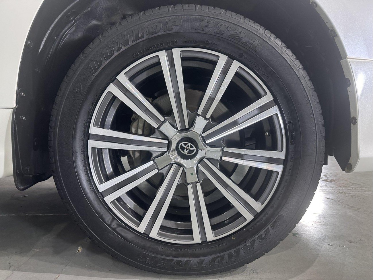 Toyota Land Cruiser 2019