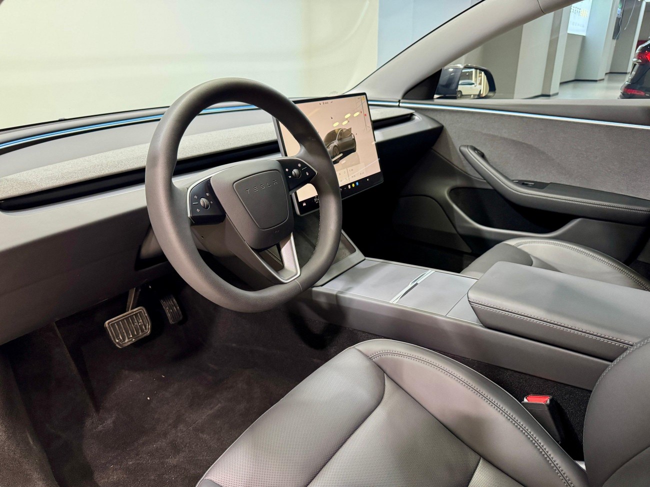 Tesla Model 3 2024