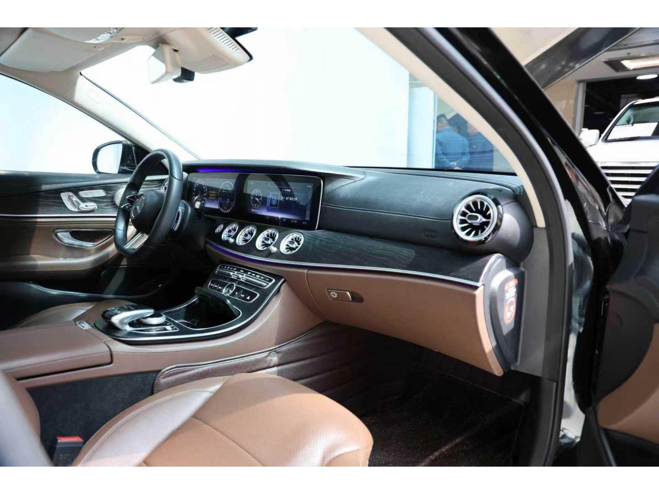 Mercedes-Benz E300L 2017