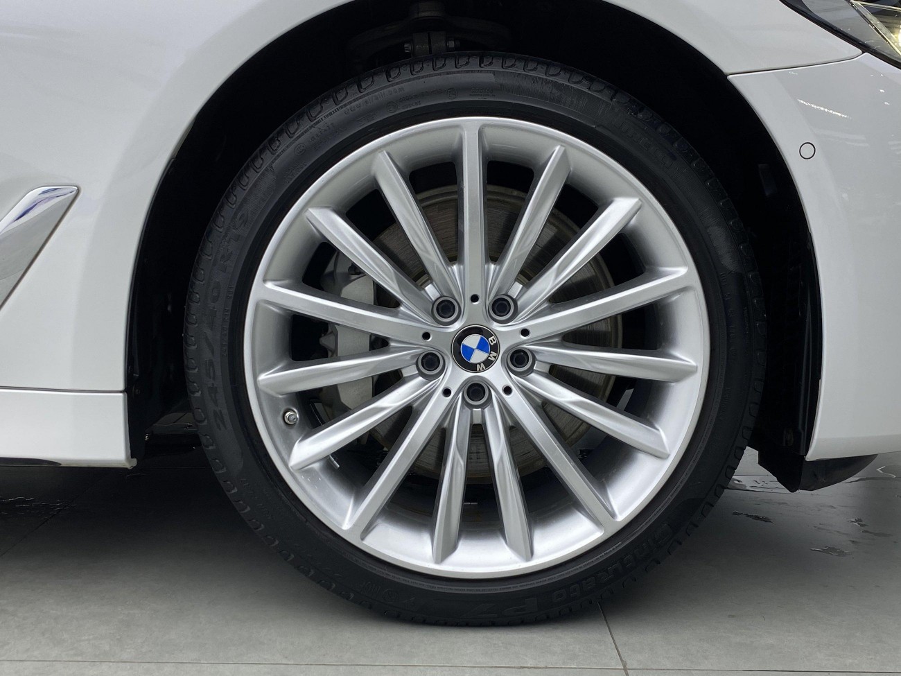 BMW 530Li 2022