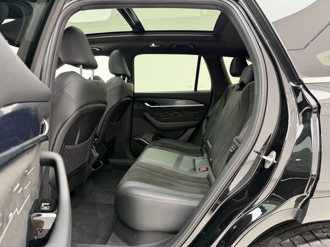 Geely Xingyue L 2024