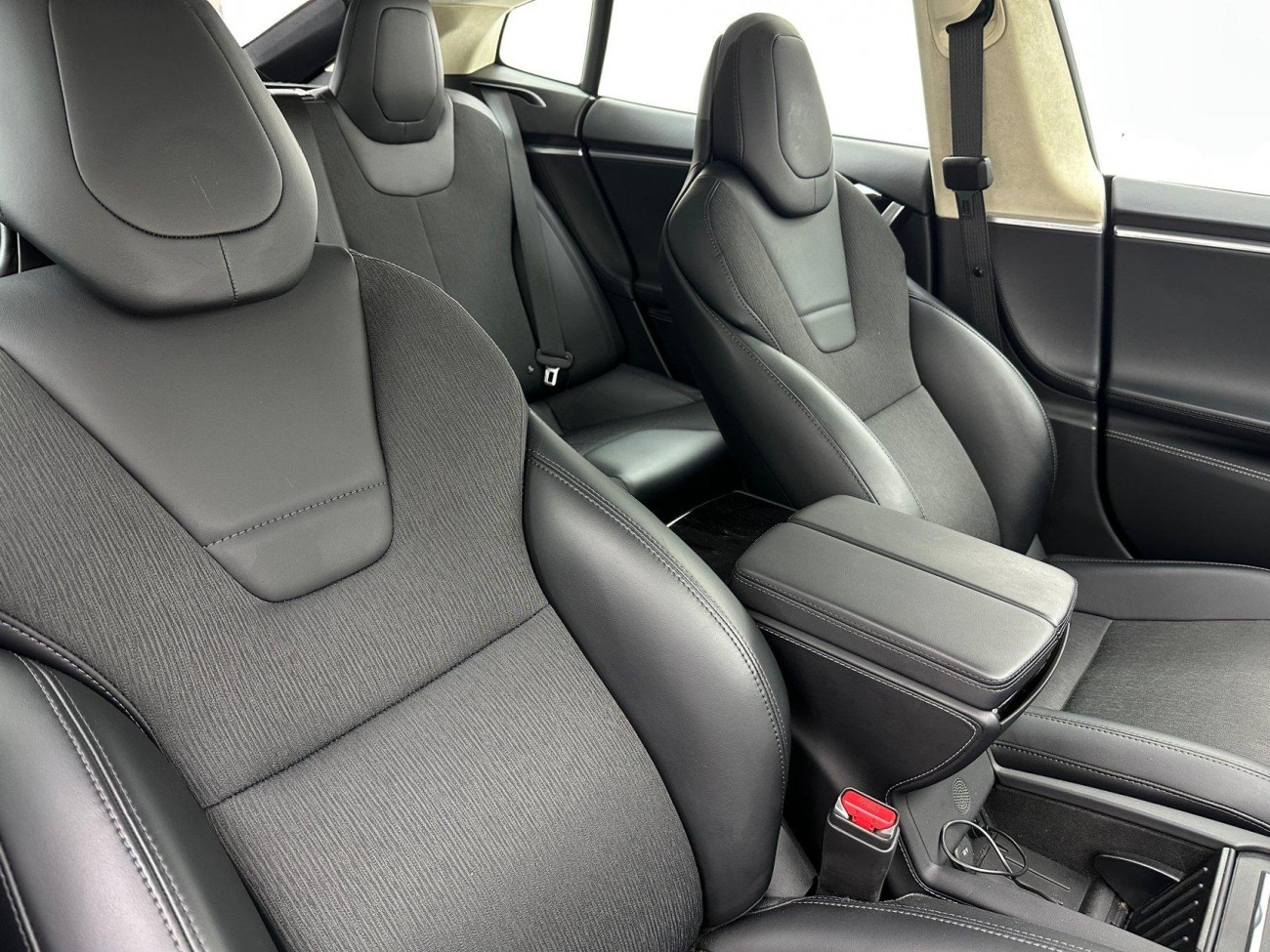 Tesla Model S 2017