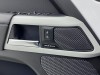 Land Rover Defender 2024