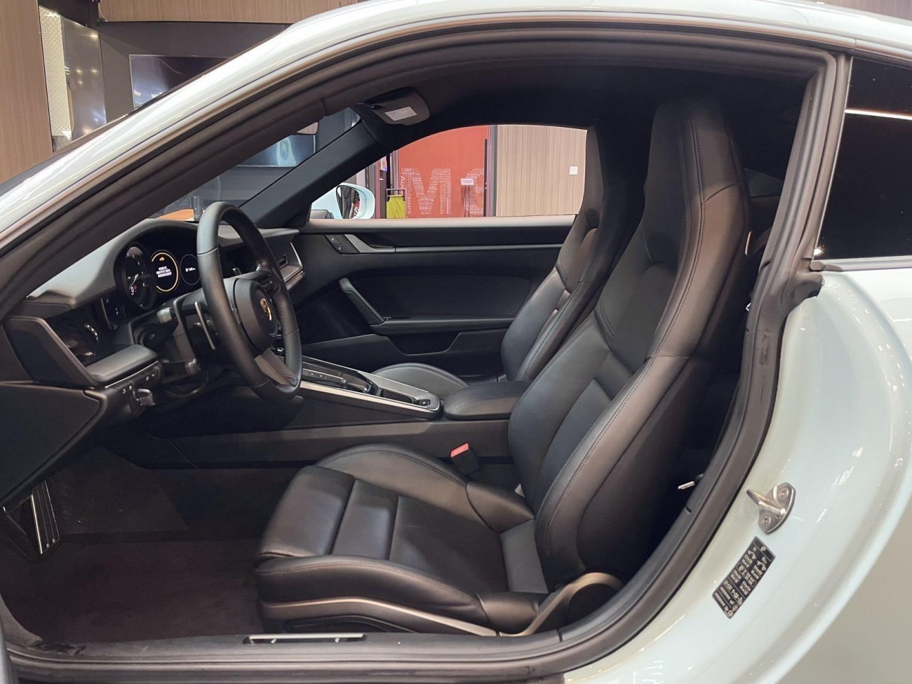 Porsche 911 2023