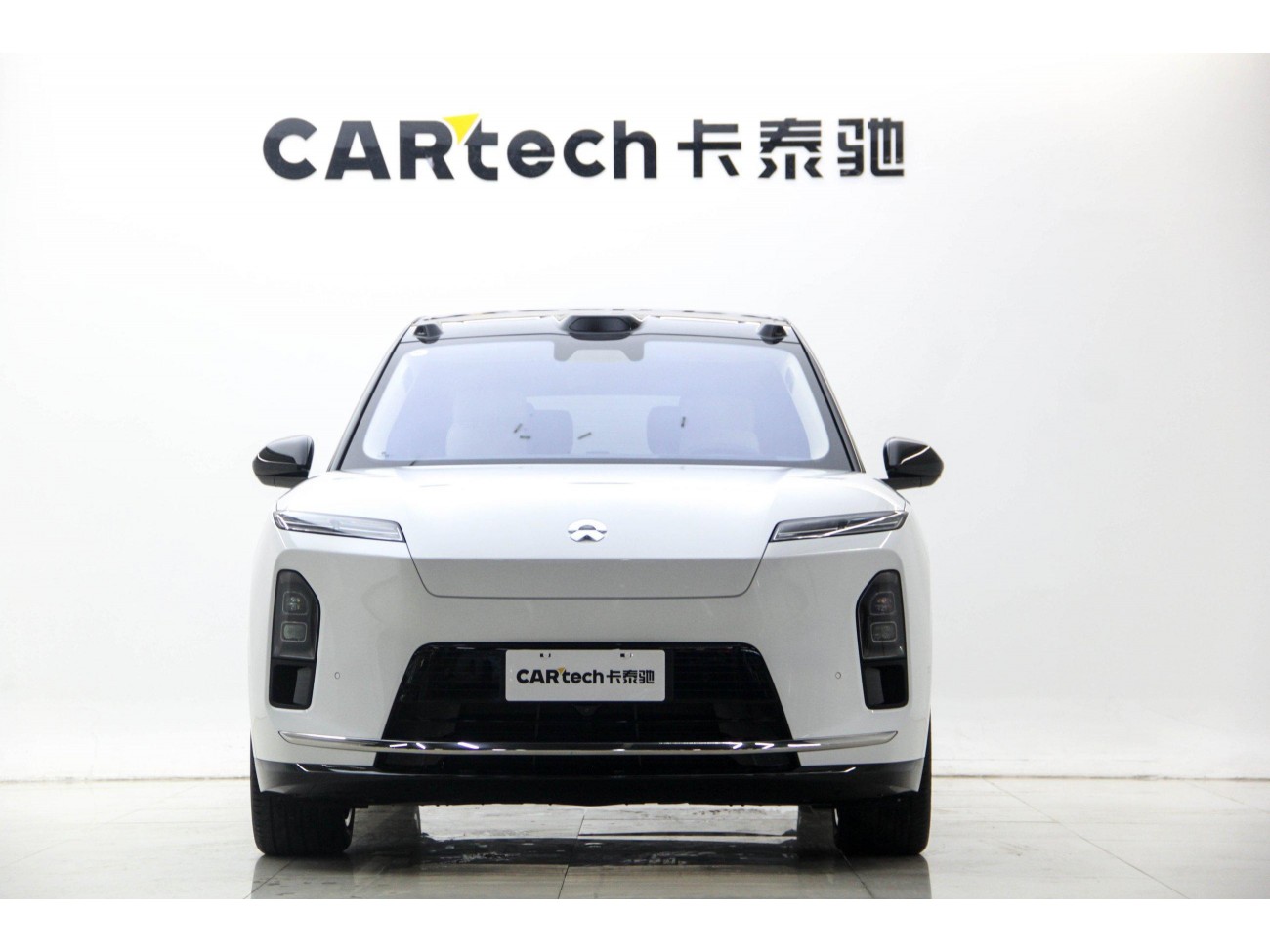 NIO ES8 2025