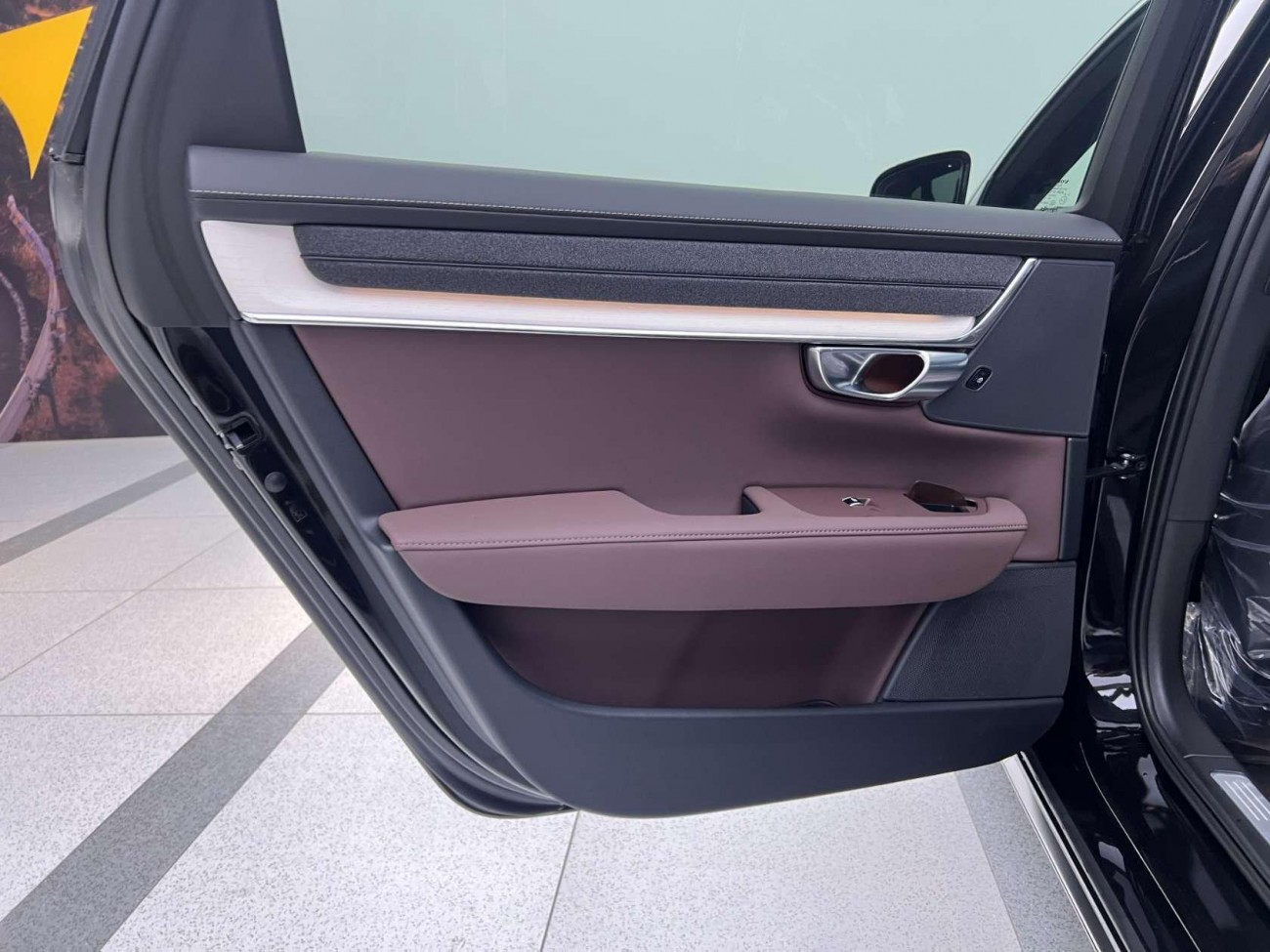 Volvo S90 2026