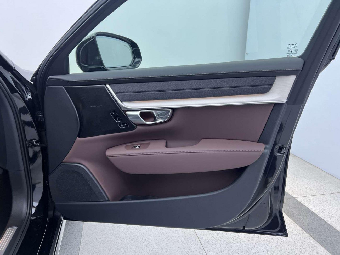 Volvo S90 2026