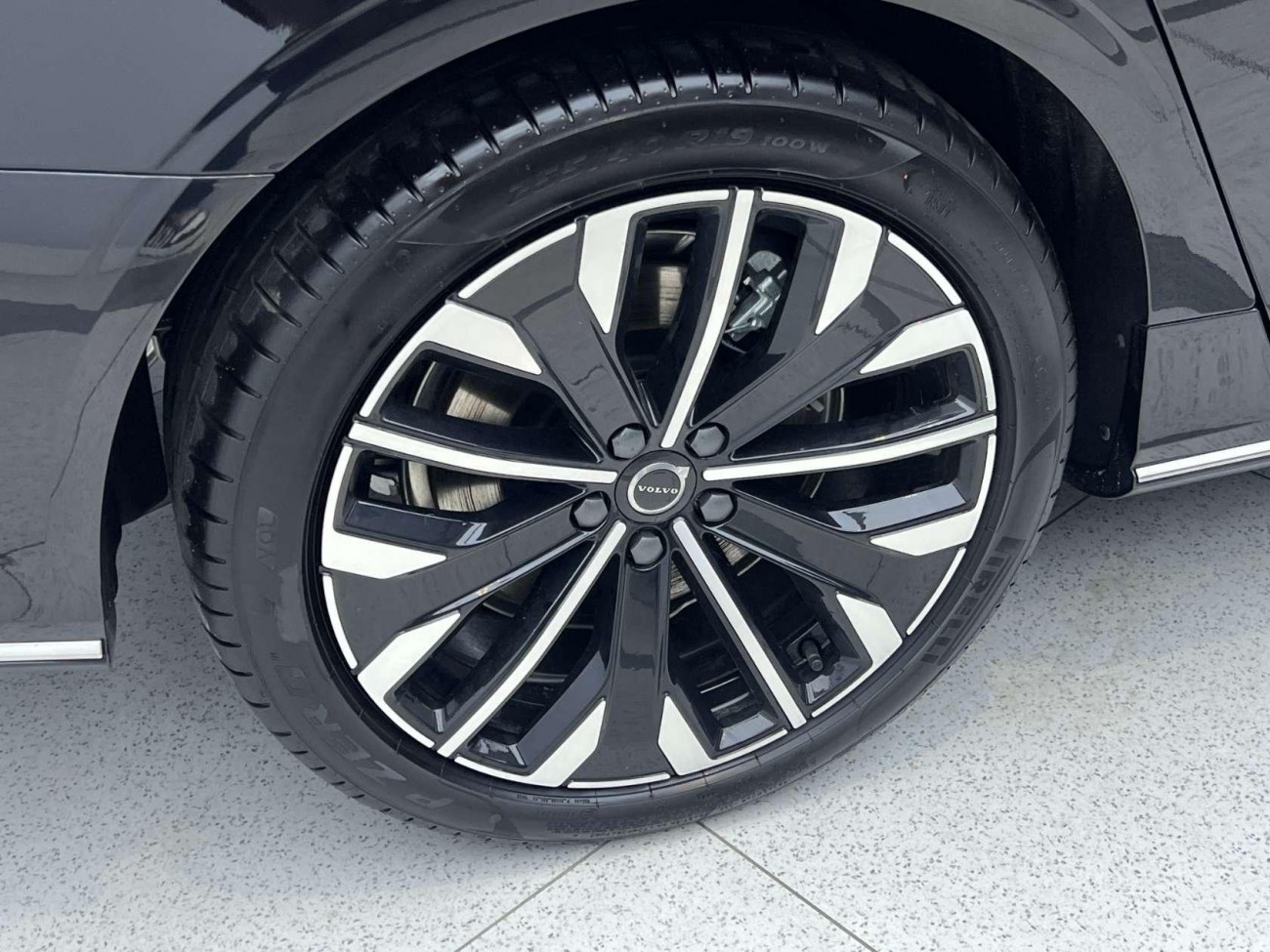 Volvo S90 2026