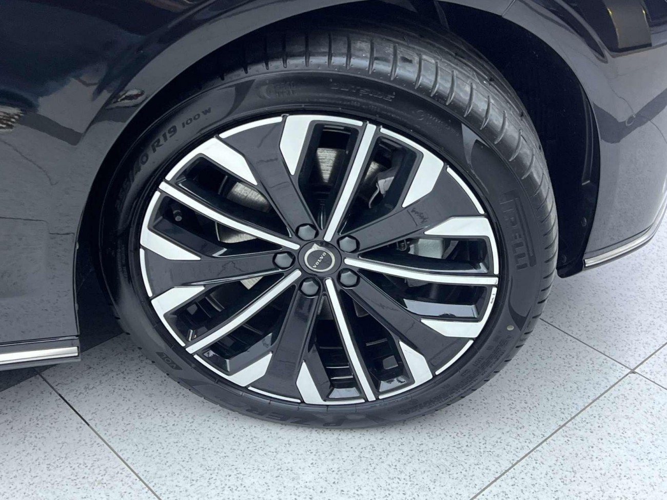 Volvo S90 2026