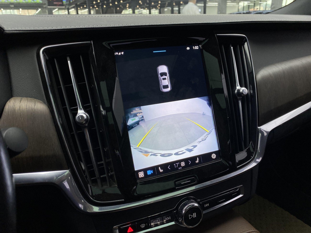 Volvo S90 2022