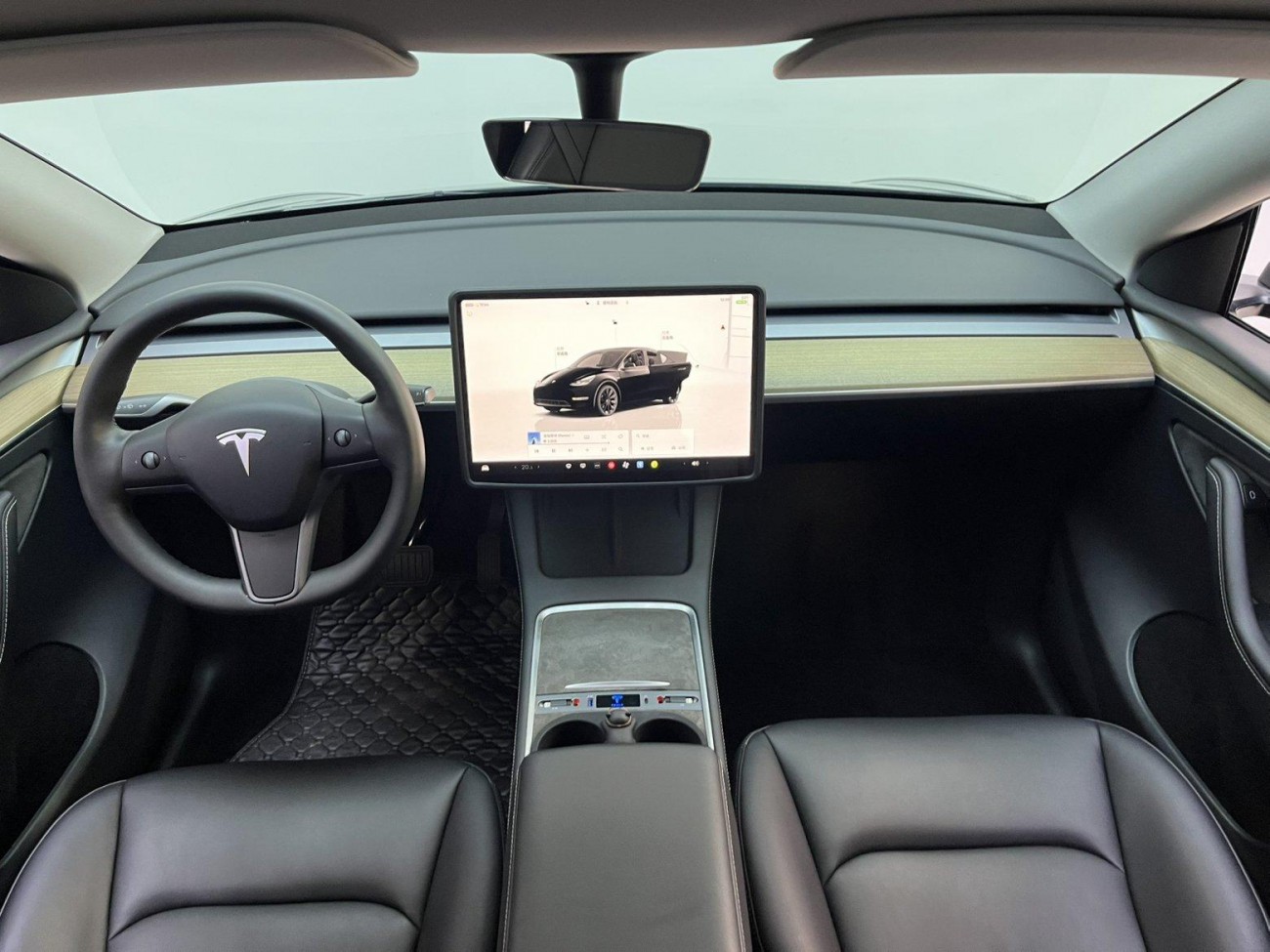 Tesla Model Y 2023