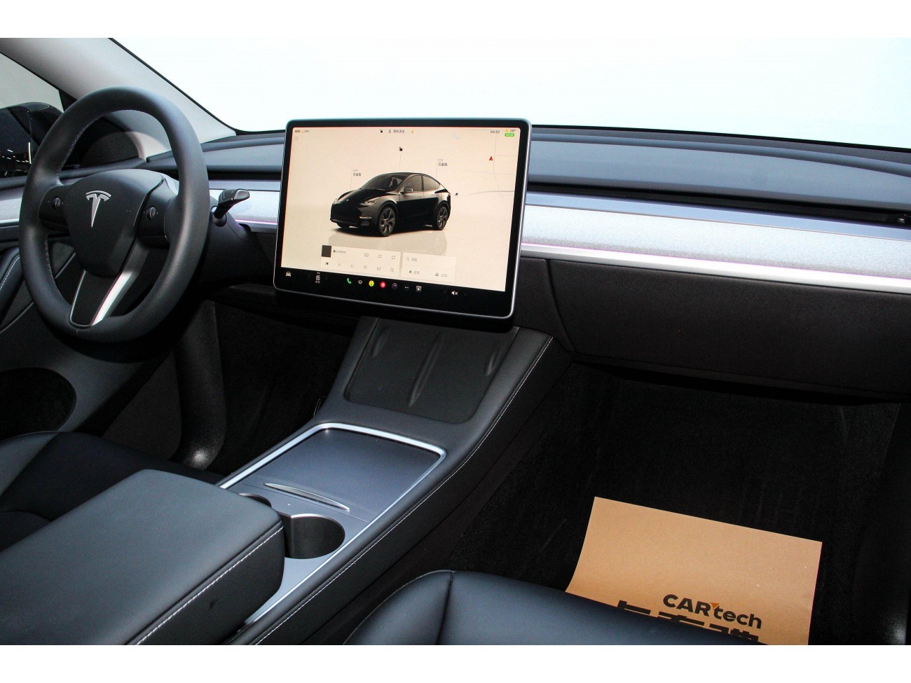 Tesla Model Y 2024