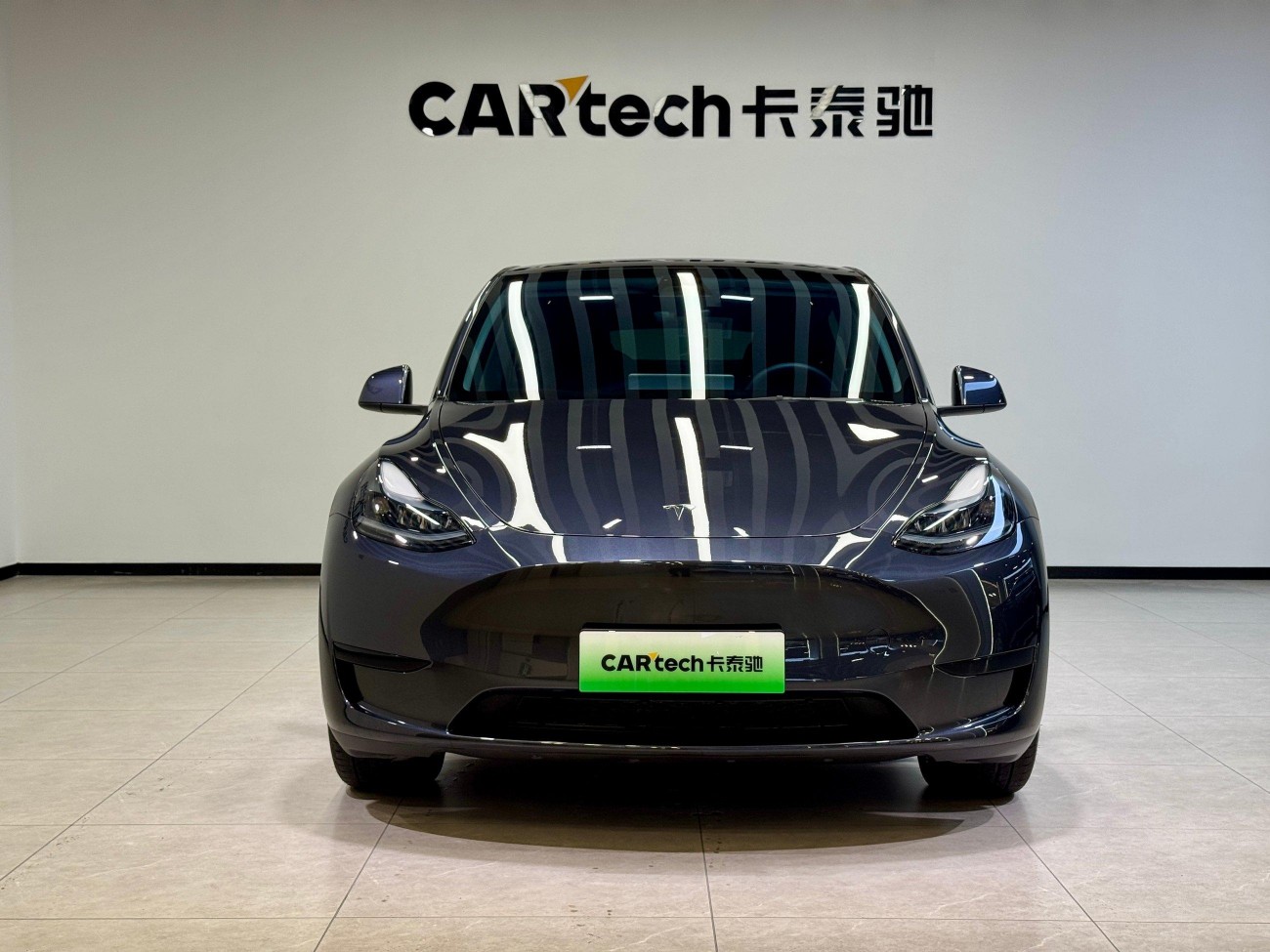 Tesla Model Y 2025