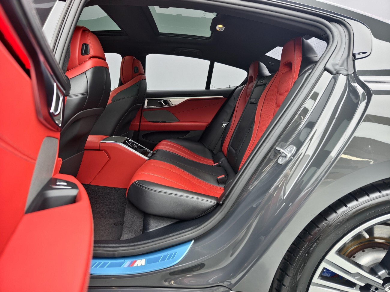 BMW 8 2021