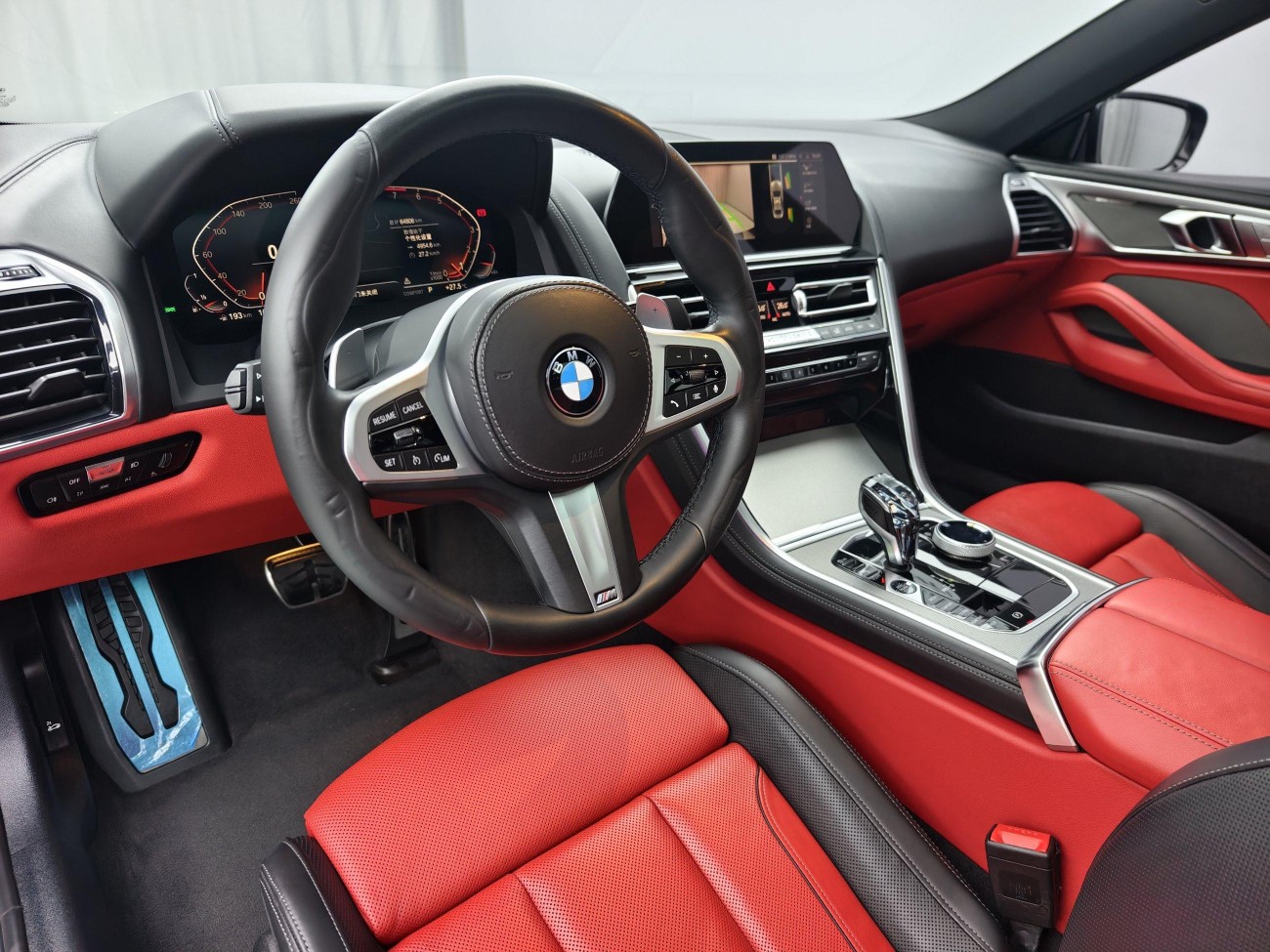 BMW 8 2021
