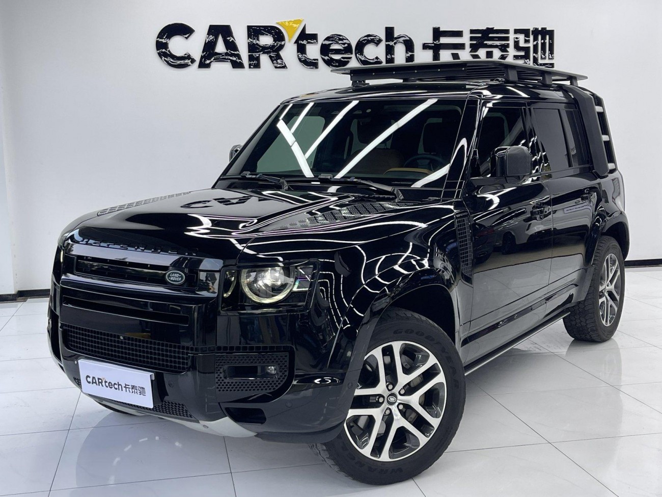 Land Rover Defender 2024