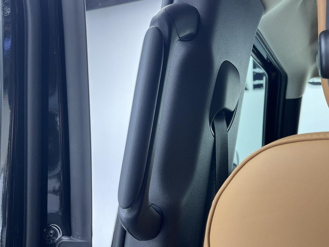 Land Rover Defender 2024