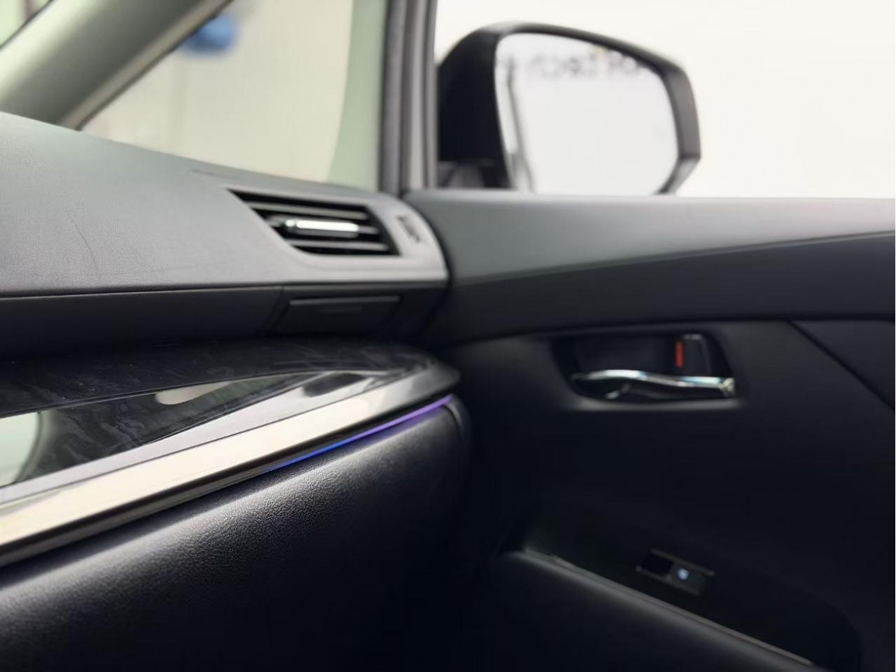 Toyota Vellfire 2020