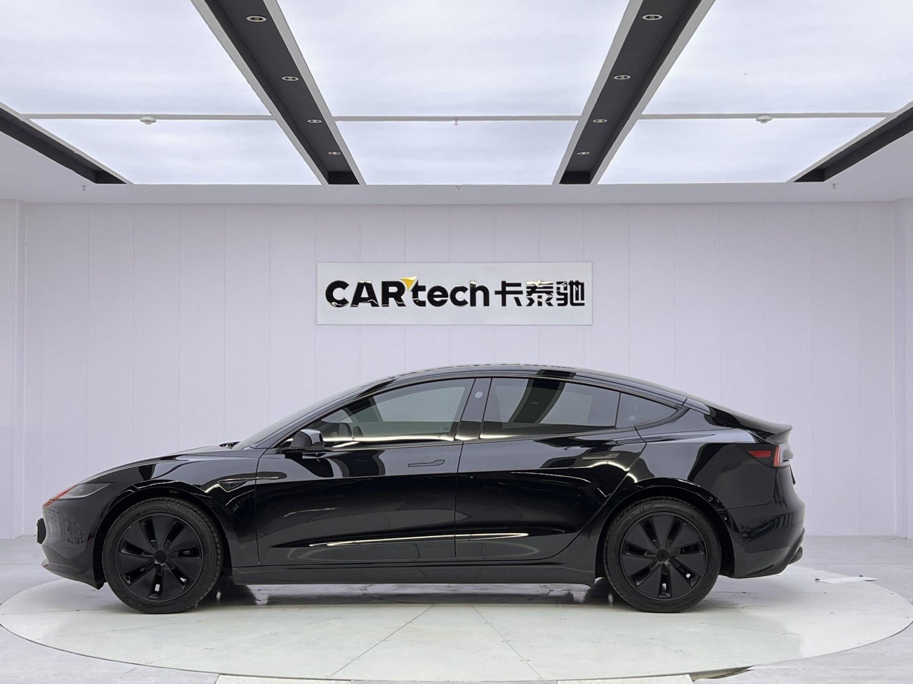 Tesla Model 3 2026