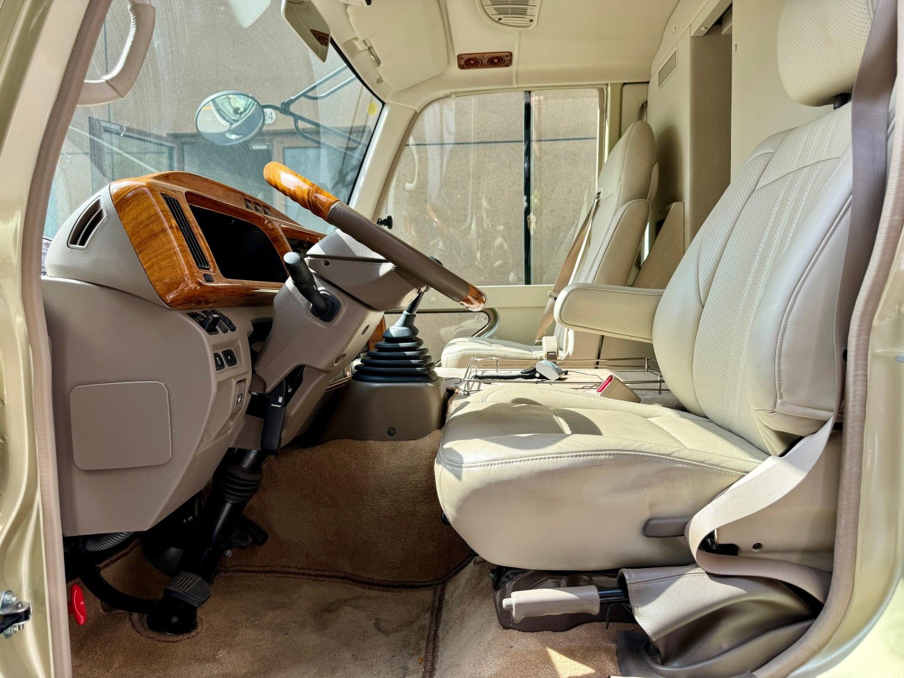Toyota Coaster 2024
