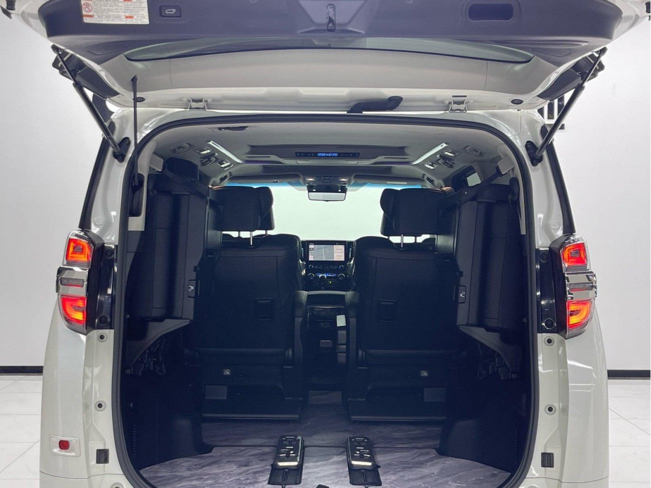 Toyota Vellfire 2022