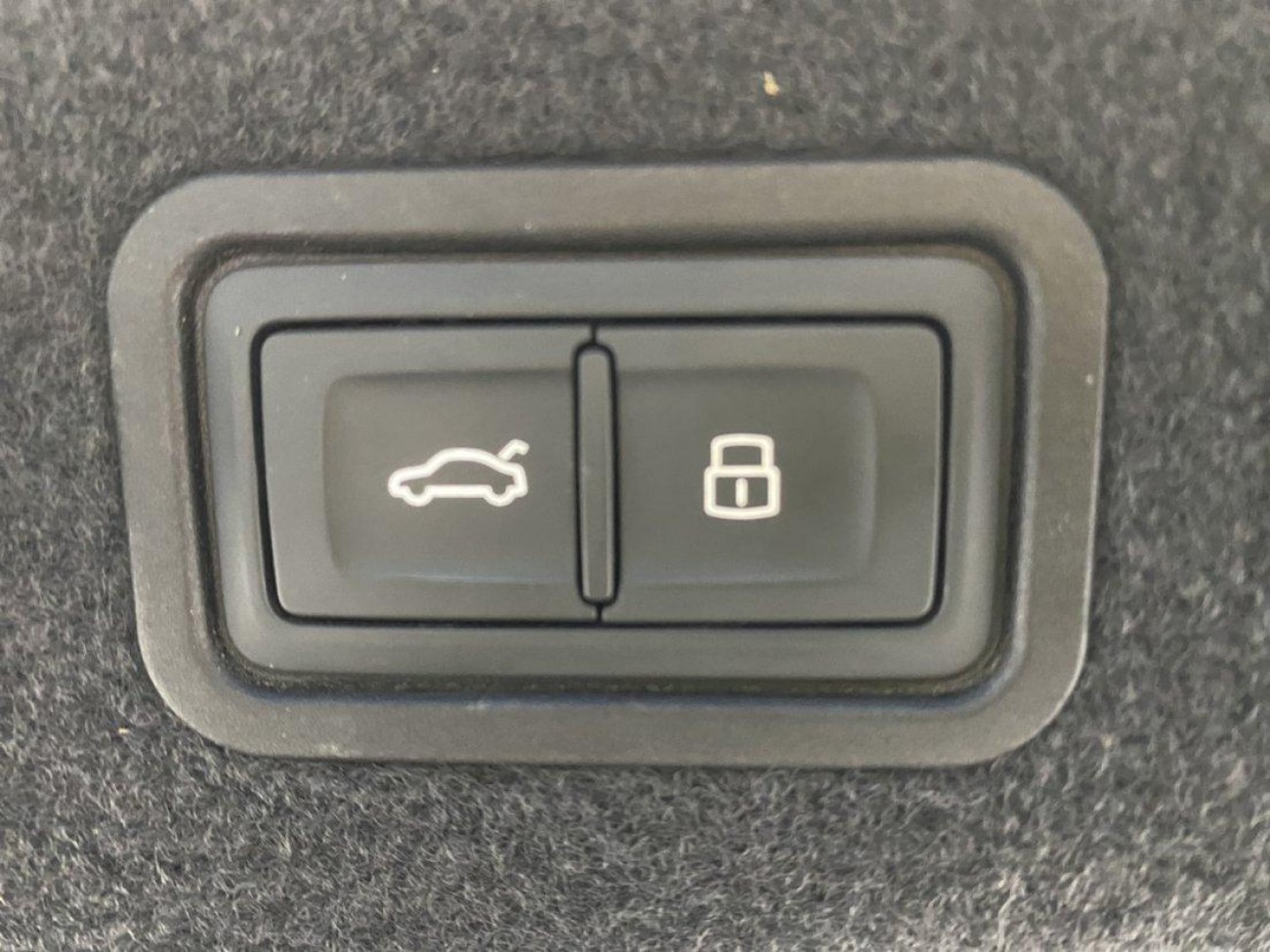 Audi A8L 50 TFSI 2022