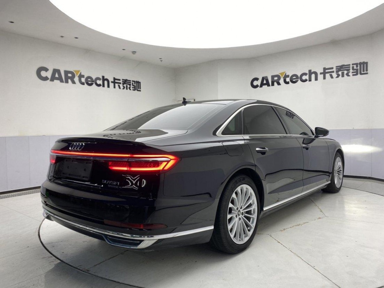 Audi A8L 50 TFSI 2022