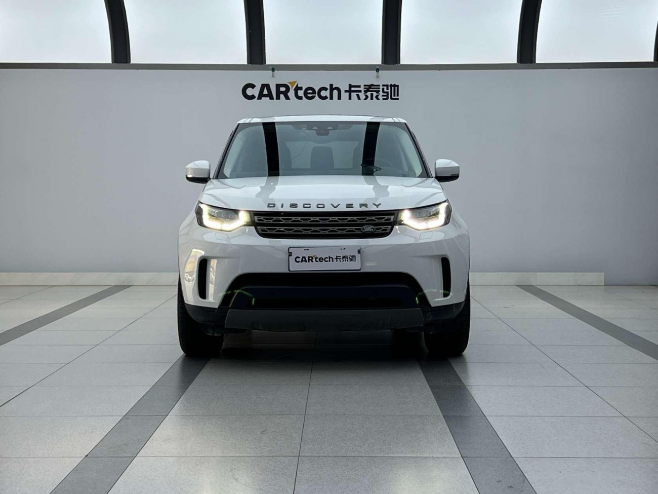 Land Rover Discovery 2019