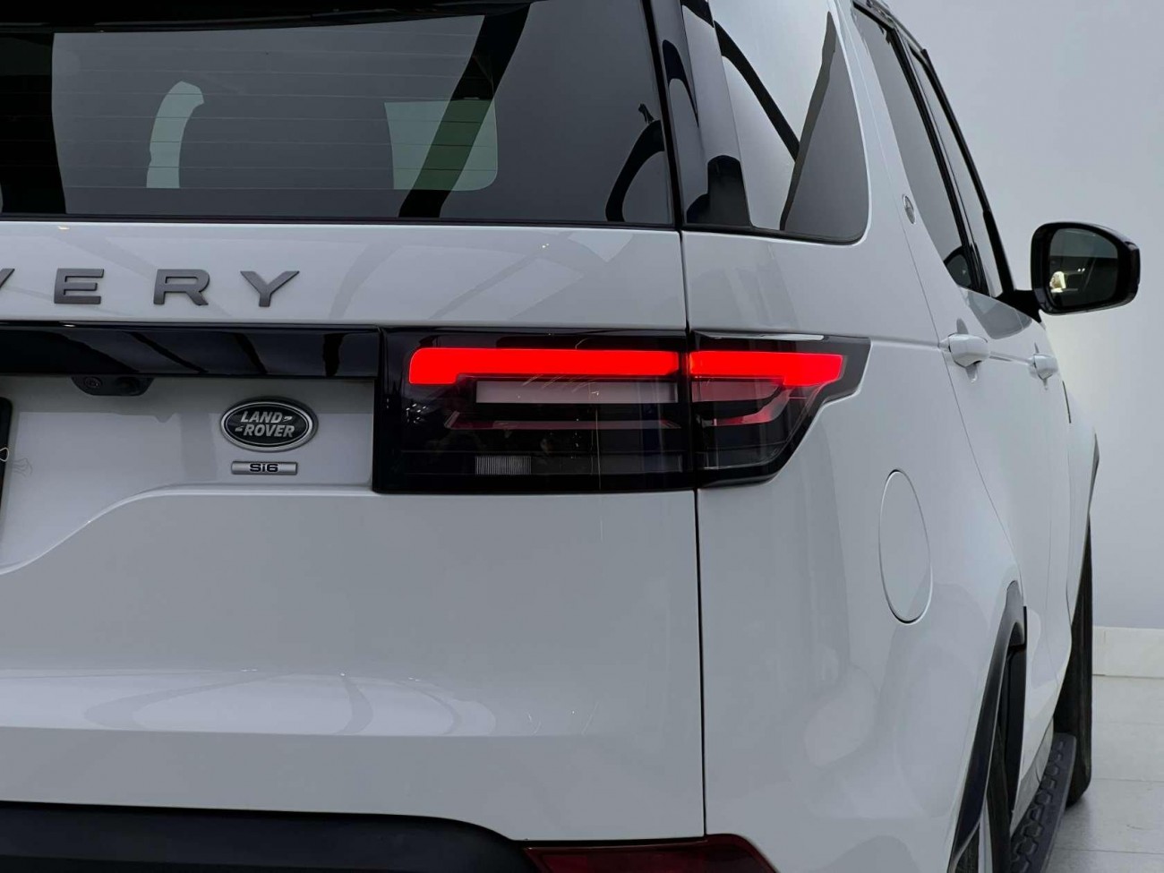 Land Rover Discovery 2019