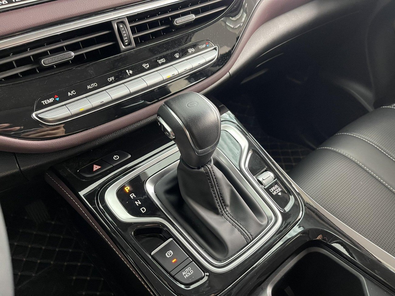 Trumpchi M6 2024