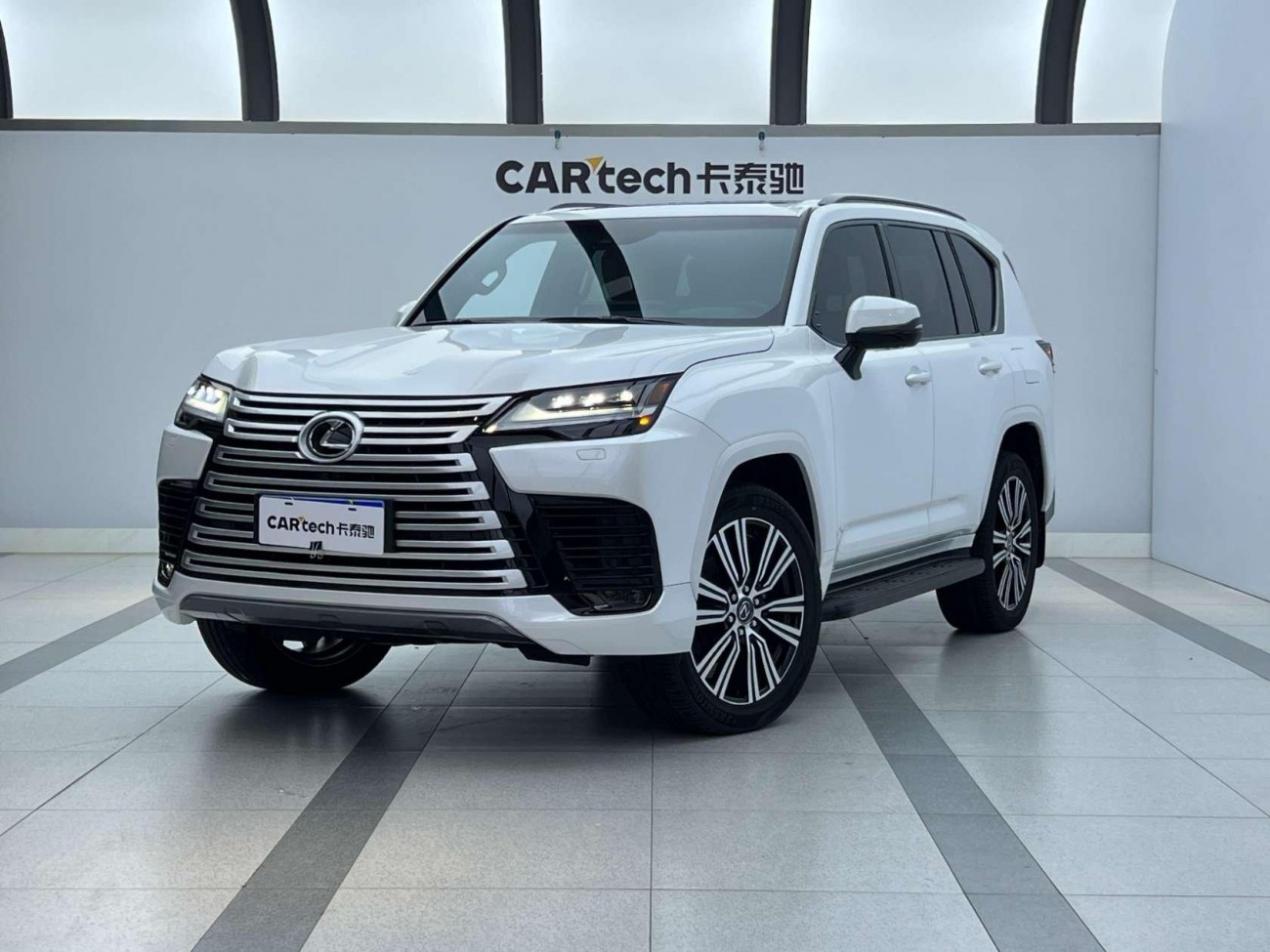 Lexus LX 600 2025