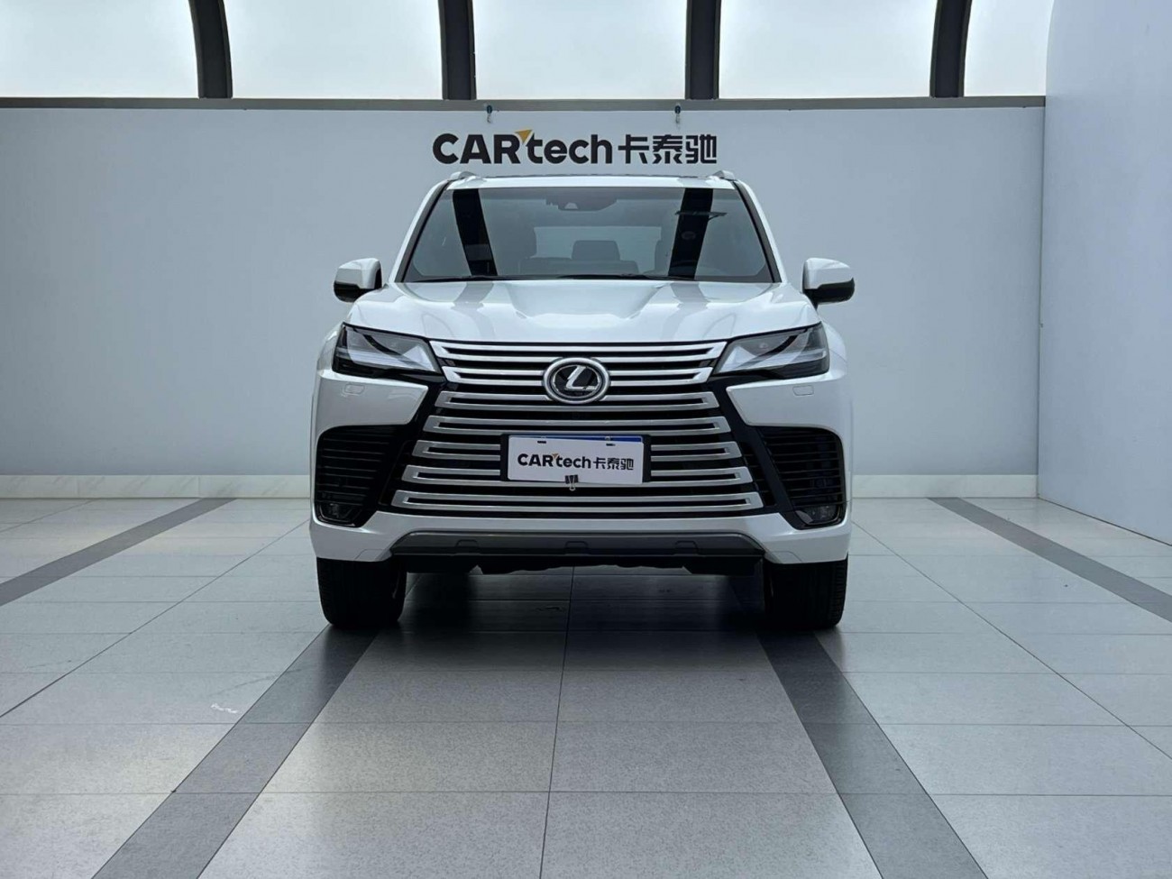 Lexus LX 600 2025
