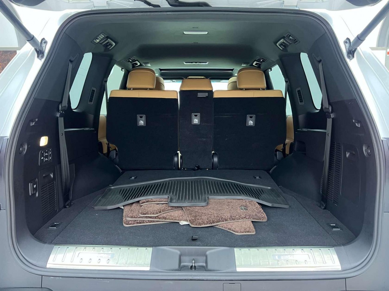 Lexus LX 600 2025