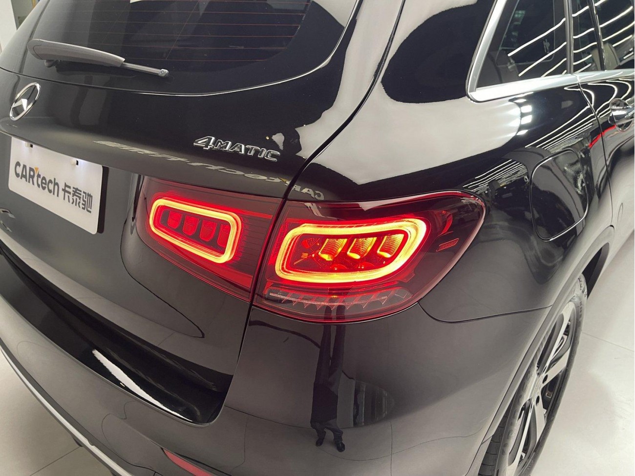 Mercedes-Benz GLC 260 L 2023