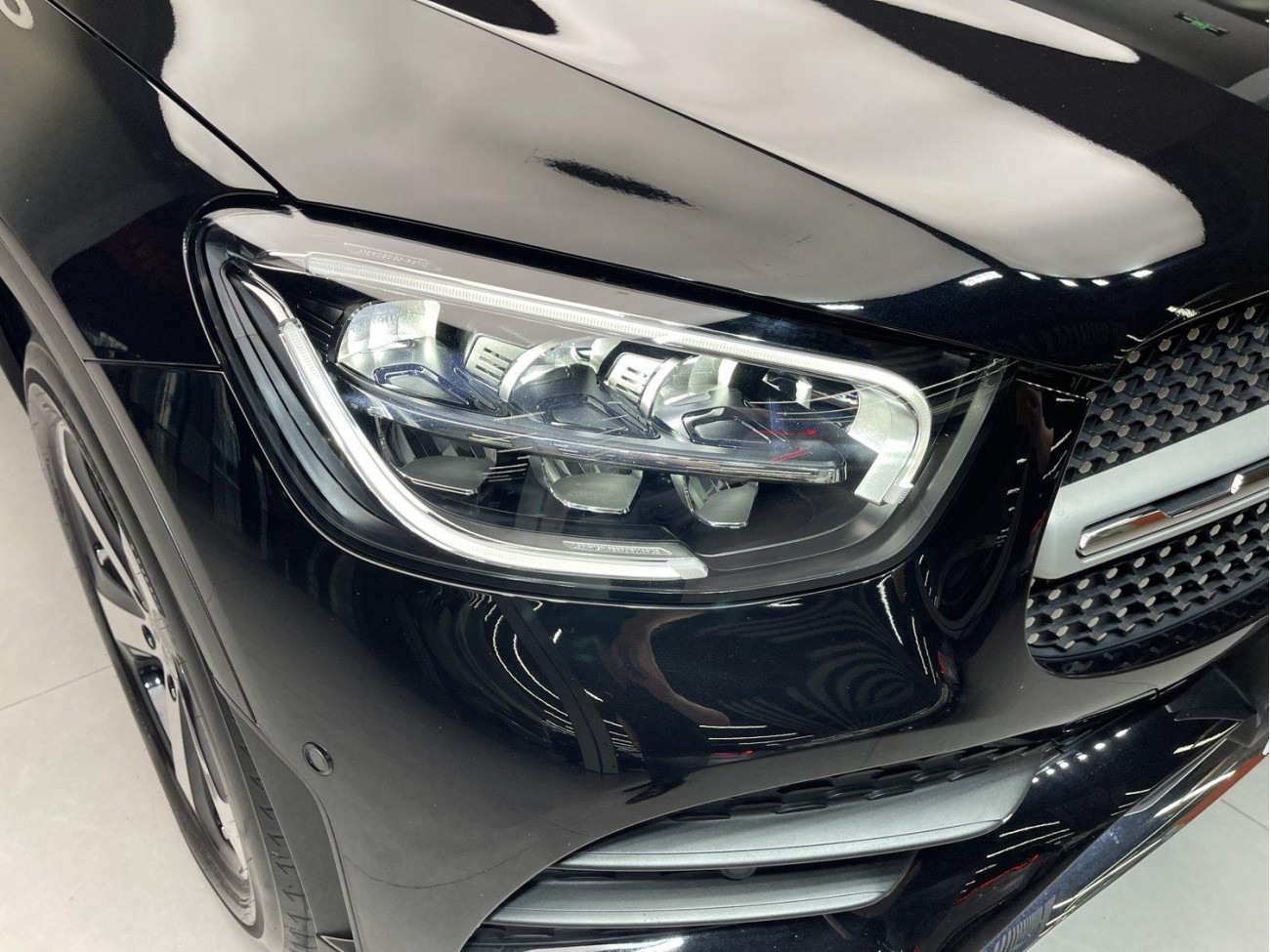 Mercedes-Benz GLC 260 L 2023