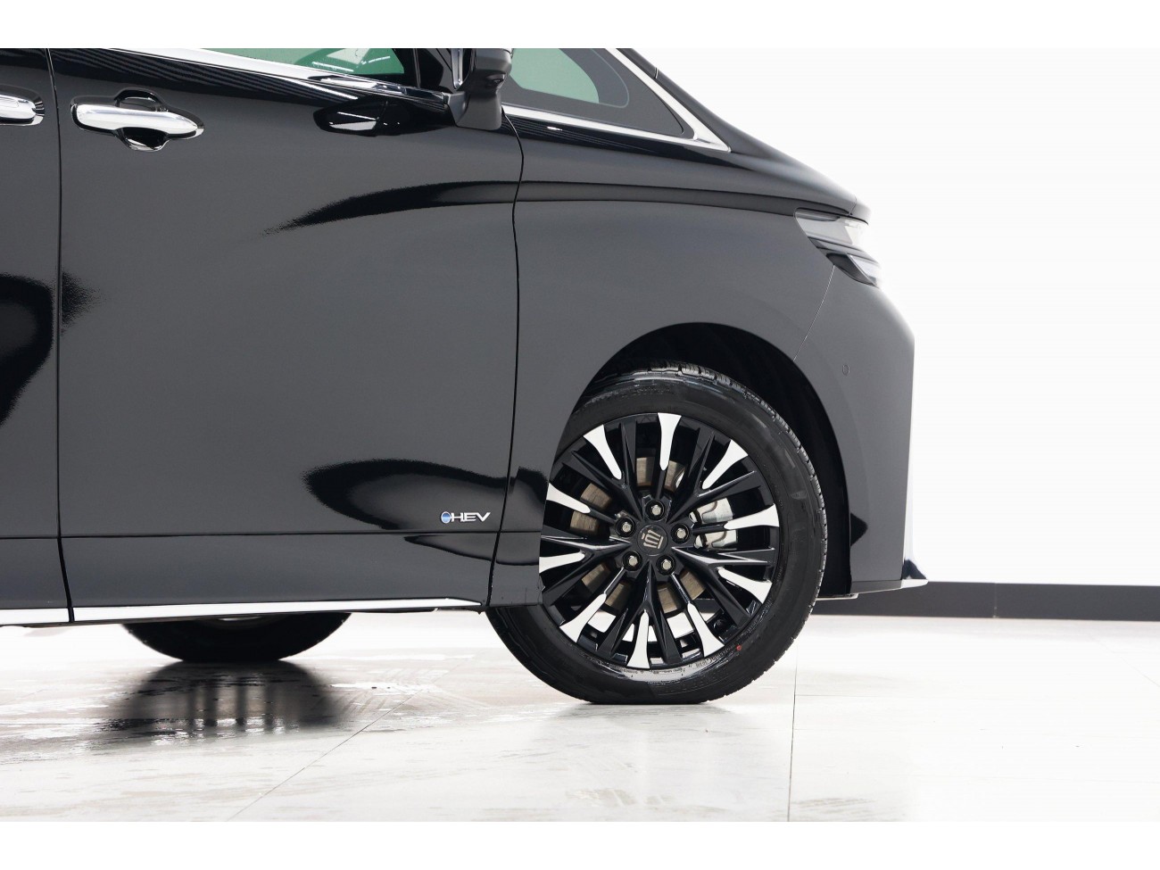 Toyota Vellfire 2024