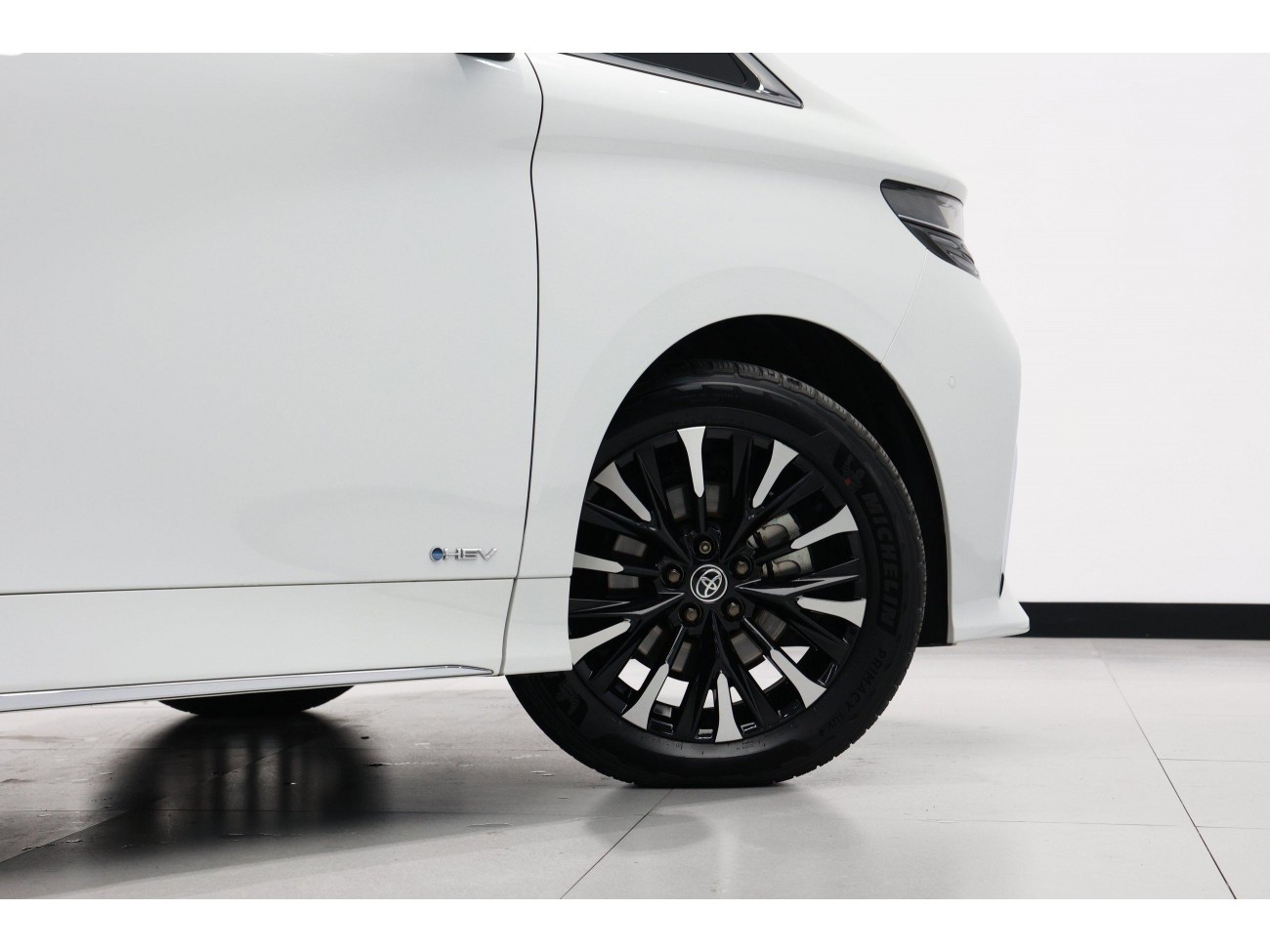 Toyota Alphard 2025