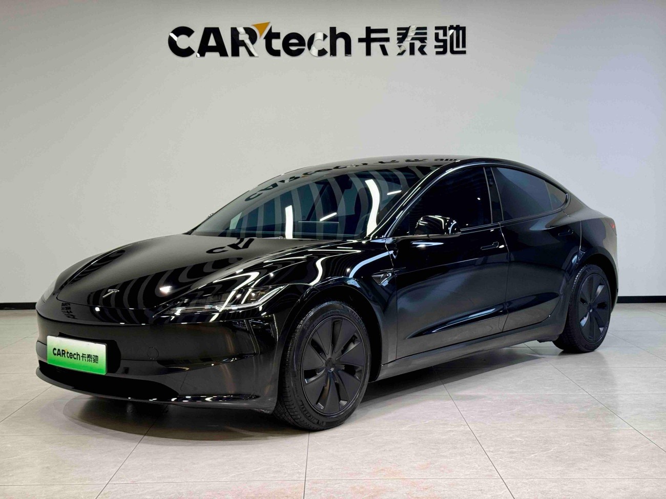 Tesla Model 3 2024