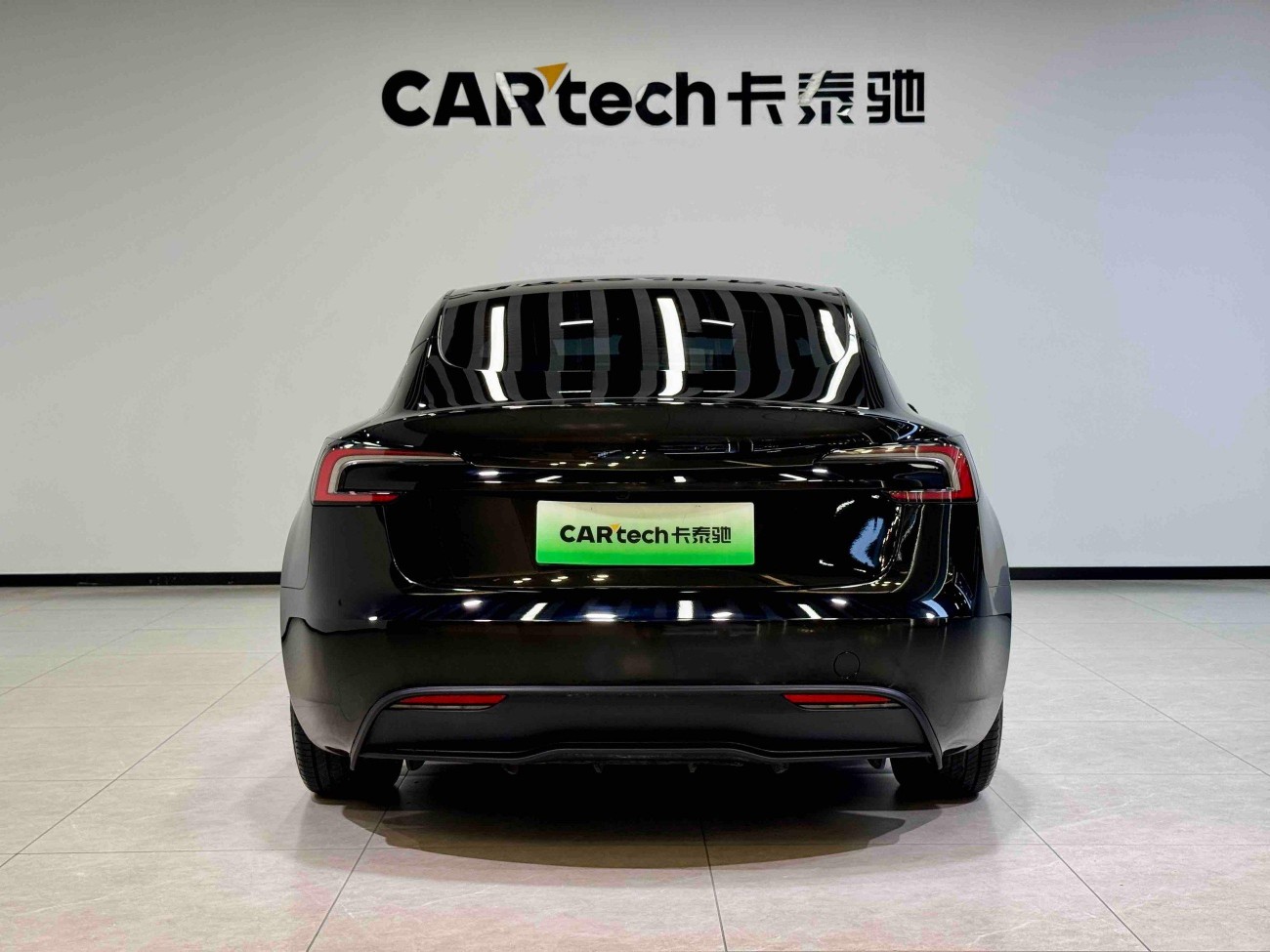 Tesla Model 3 2024