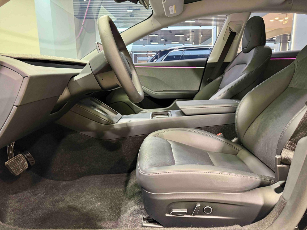 Tesla Model 3 2024