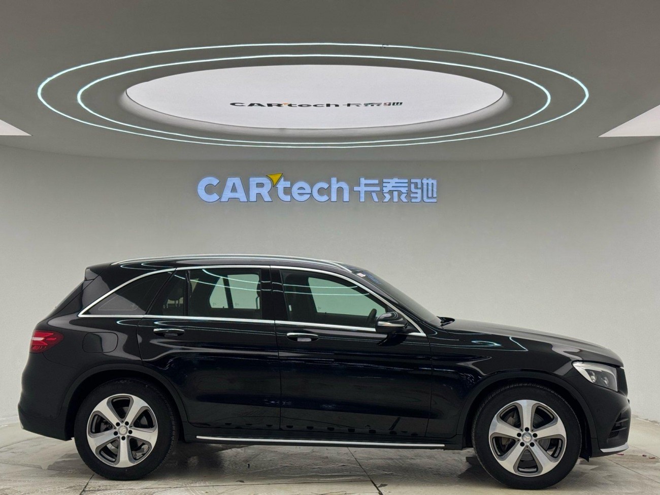 Mercedes-Benz GLC300 4MATIC 2017