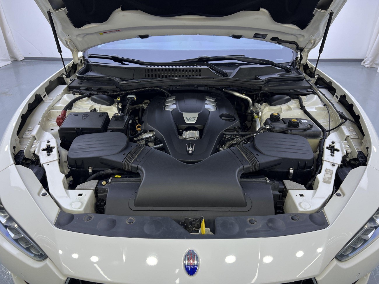 Maserati Ghibli 2016
