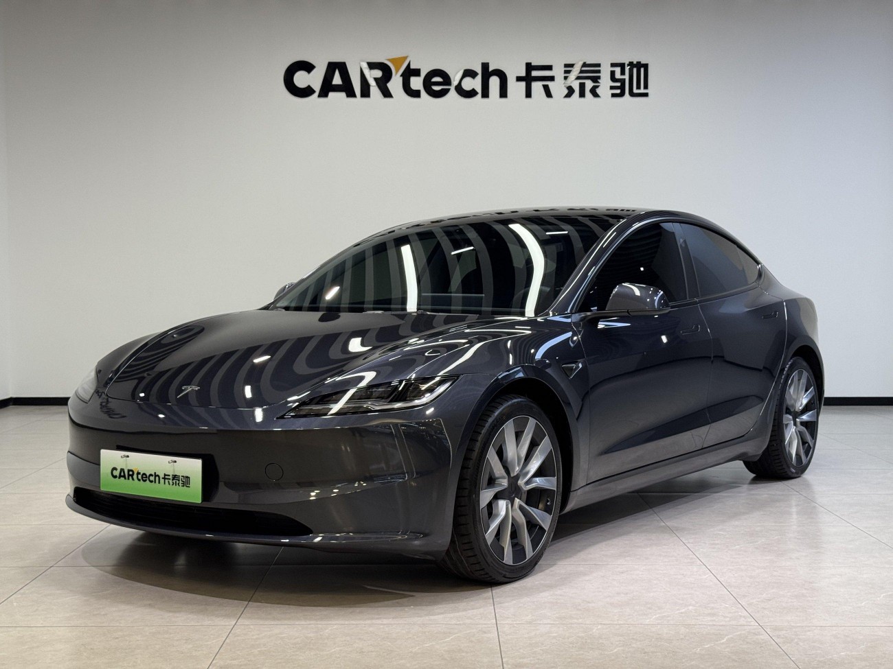 Tesla Model 3 2024