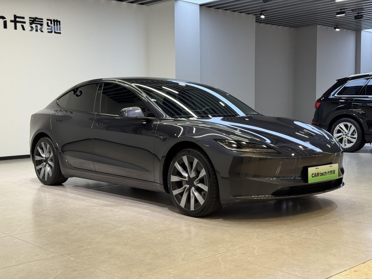 Tesla Model 3 2024