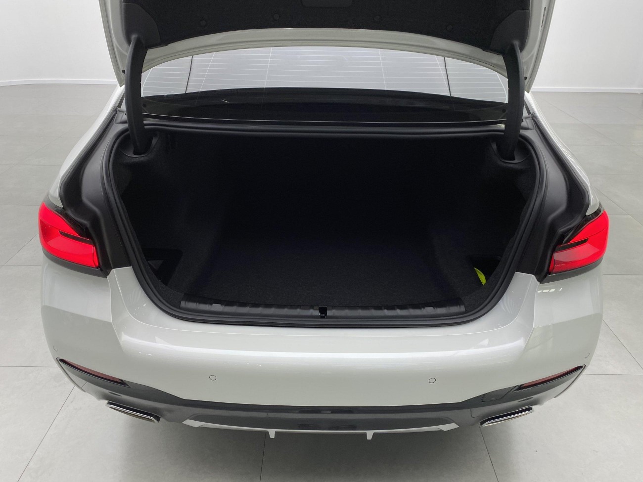 BMW 530Li 2023