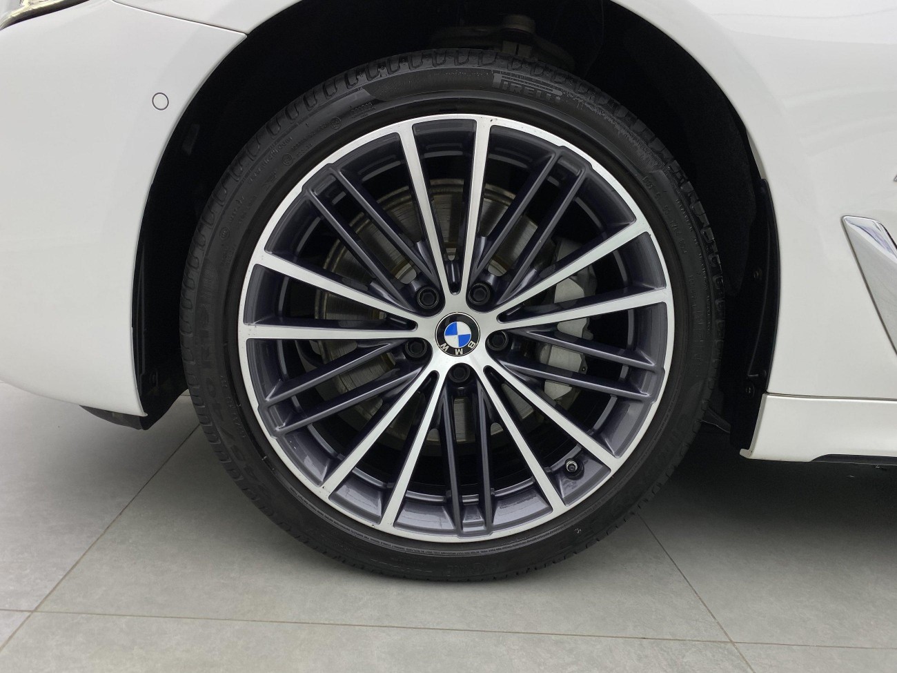 BMW 530Li 2023