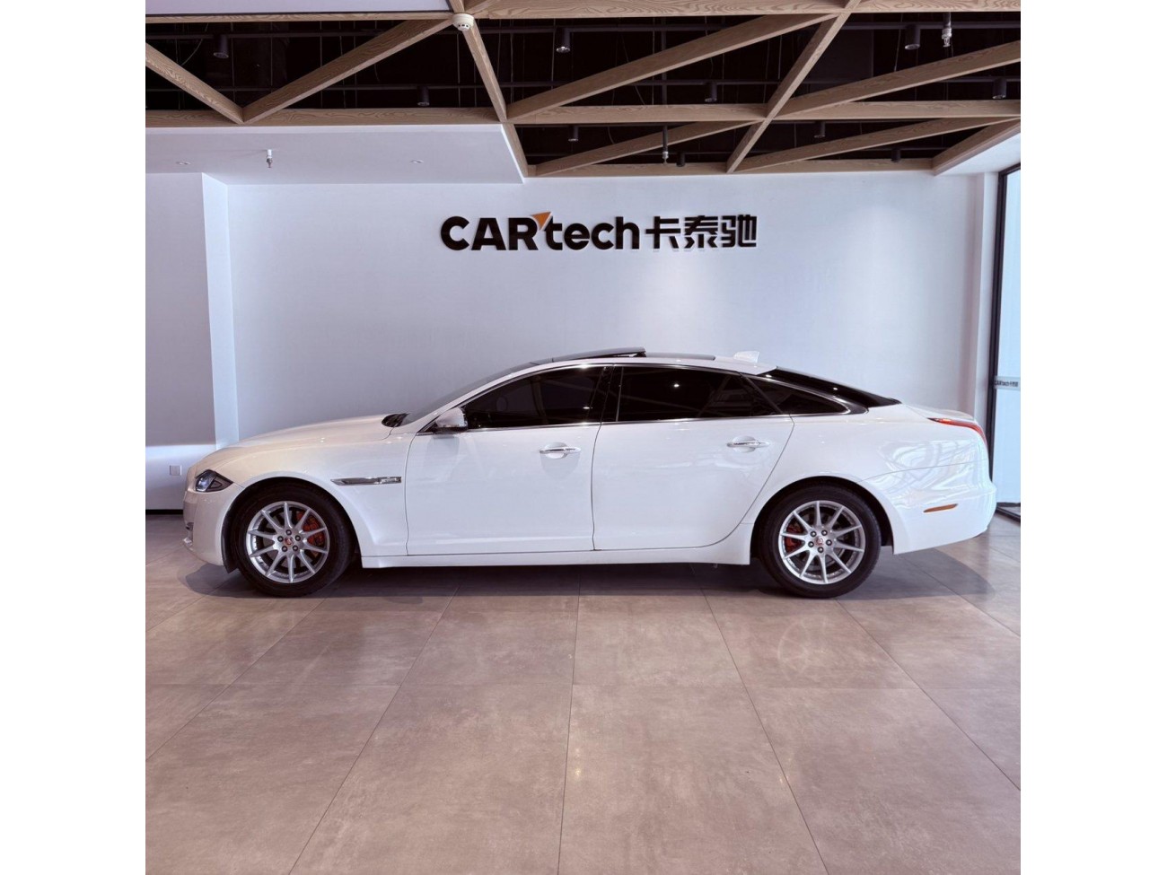 Jaguar XJ 2017