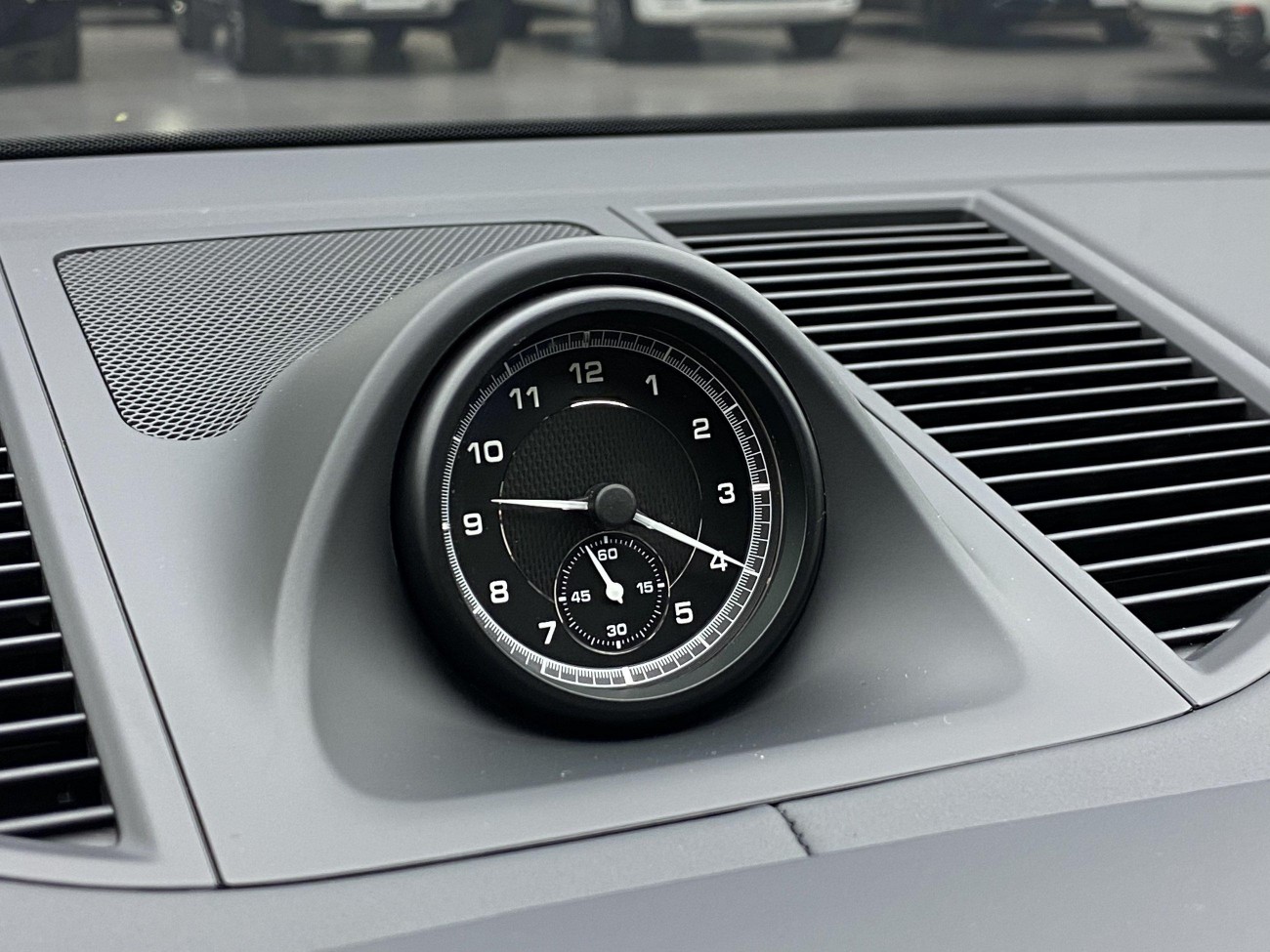 Porsche Macan 2025