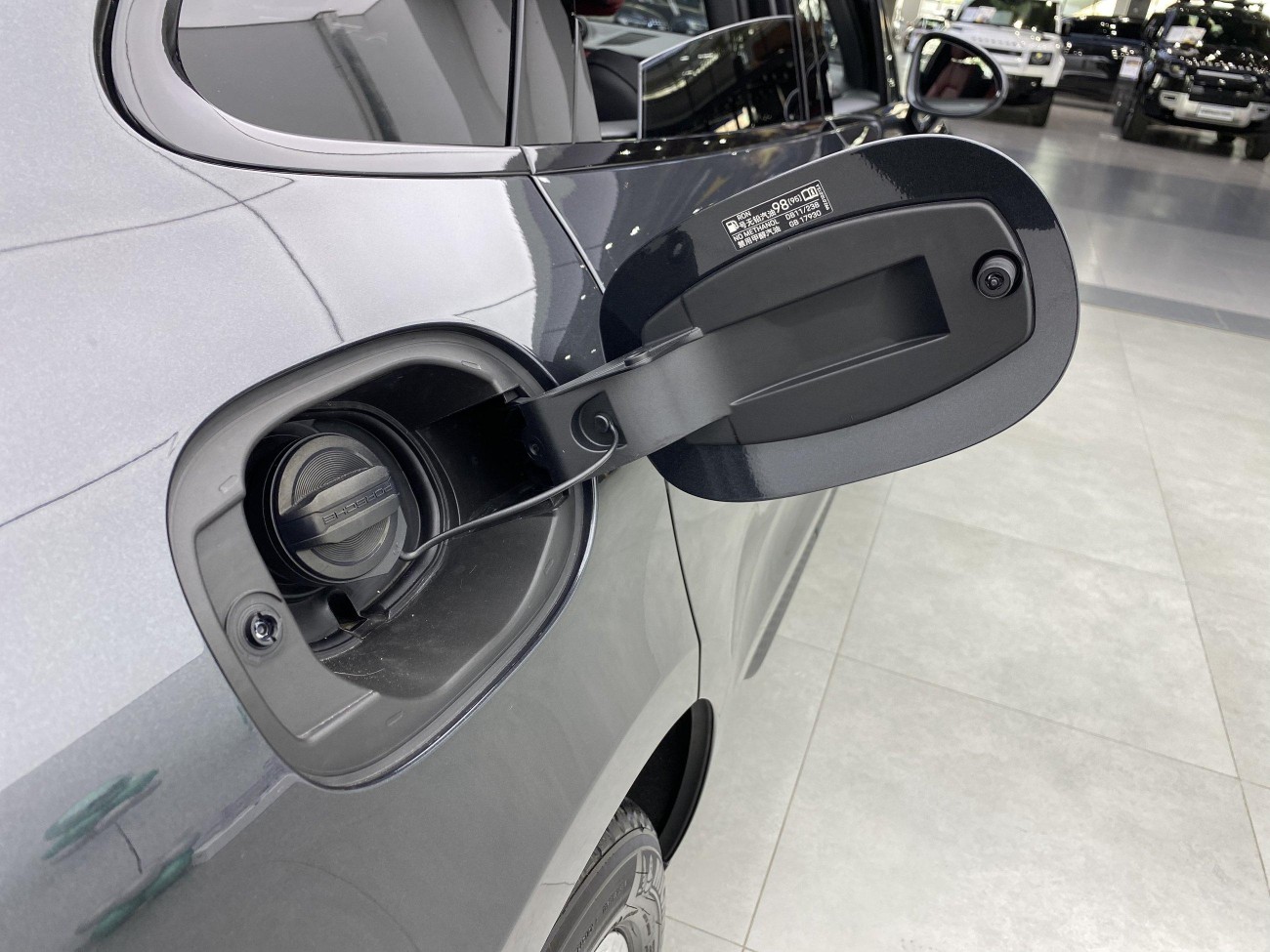 Porsche Macan 2025