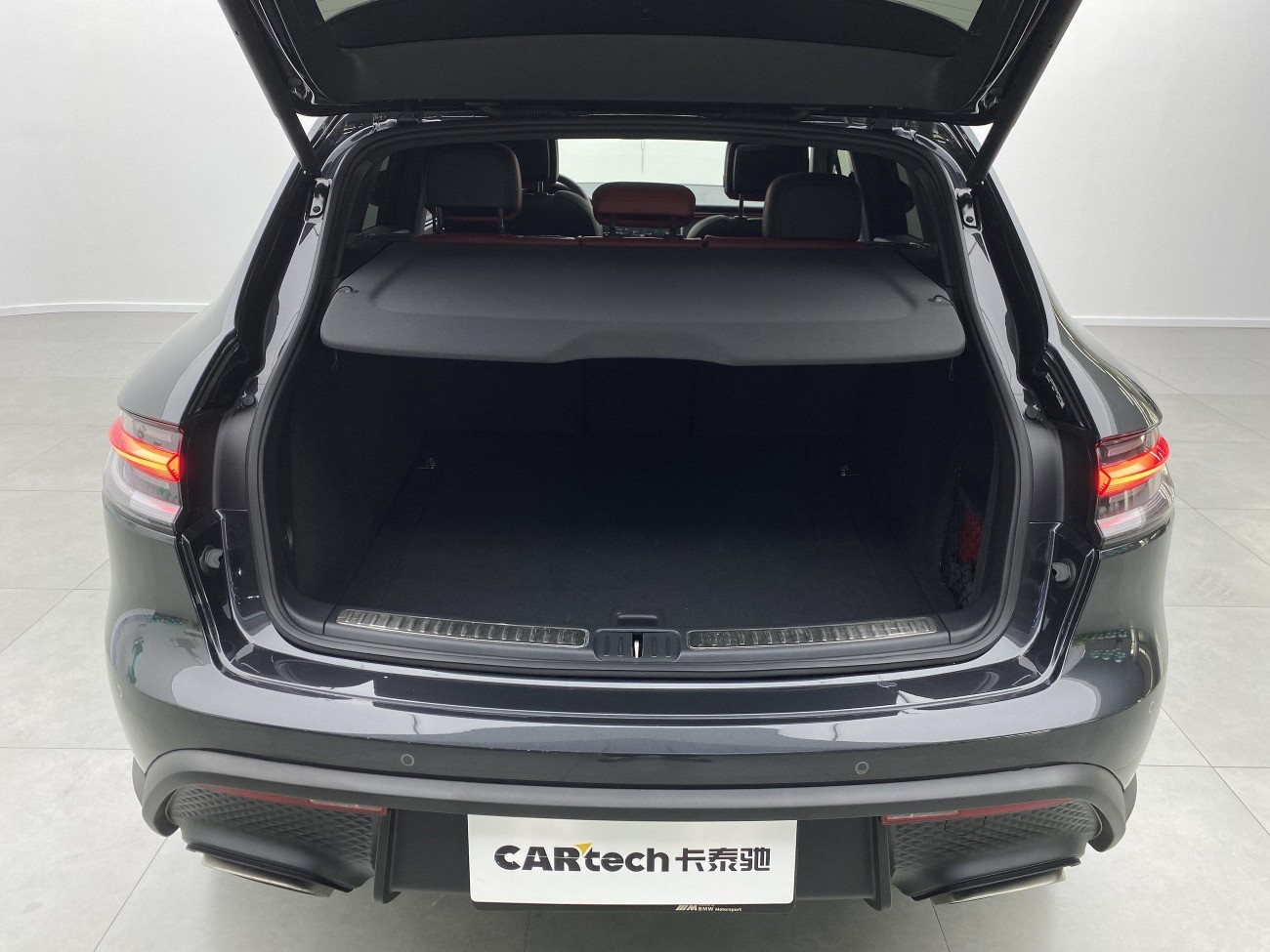 Porsche Macan 2025
